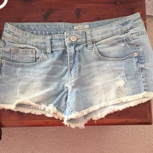 Distressed shorts